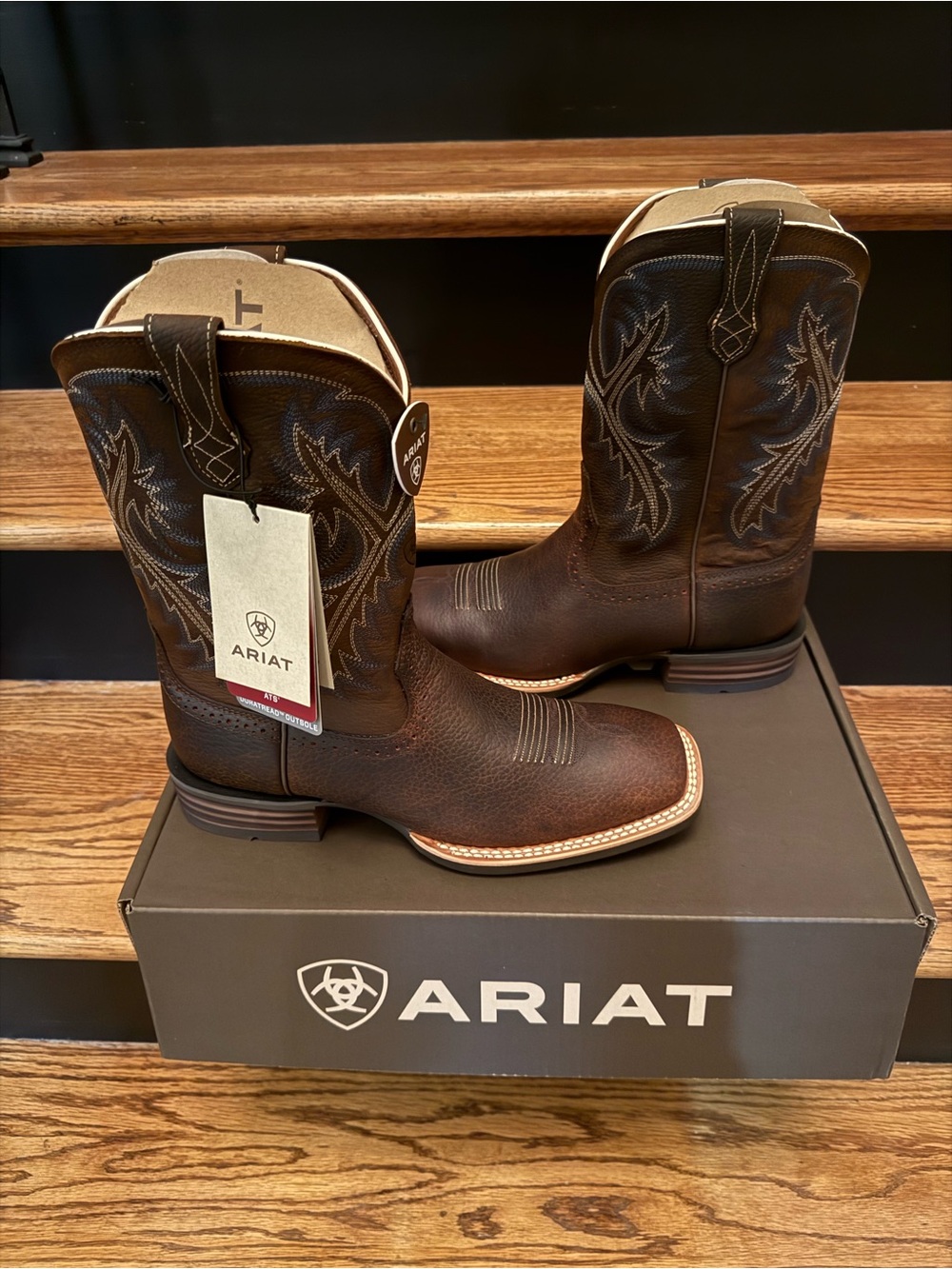 Ariat QuickDraw brown boots medium width new
